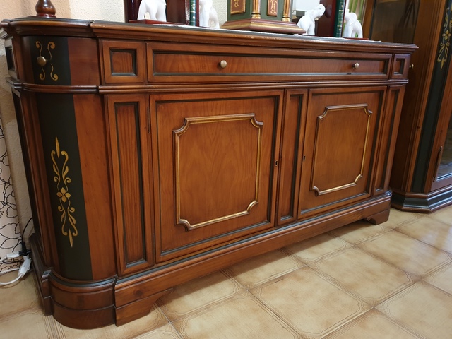 MIL ANUNCIOS.COM - Aparador madera maciza