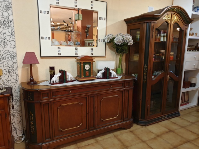 MIL ANUNCIOS.COM - Aparador madera maciza