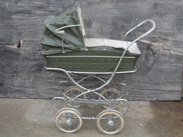 COCHE O CARRITO DE BEBE ANTIGUO cromado CON TODO ORIGINAL COCHE O CARRITO DE BEBE ANTIGUO cromado CON TODO ORIGINAL