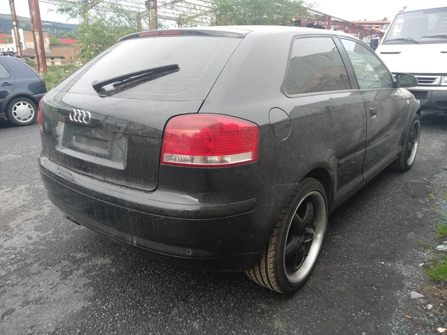 DESPIECE AUDI A3 8P 1. 9 TDI 105CV BKC - foto 3