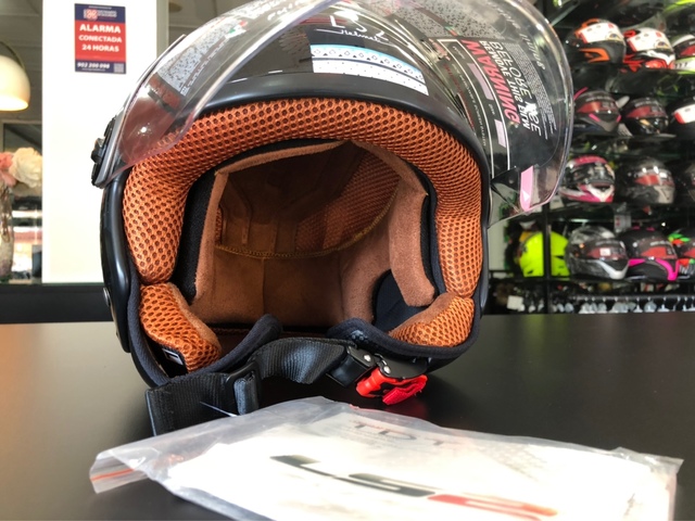 Detalles de Schuberth C4 Negro Mate Casco Moto Pequeño (T16) Detalles de Schuberth C4 Negro Mate Casco Moto Pequeño (T16)