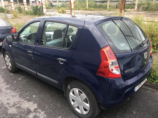 DESPIECE DACIA SANDERO 1. 6 GASOLINA - foto 4