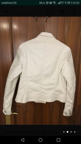 chaqueta polipiel blanca
