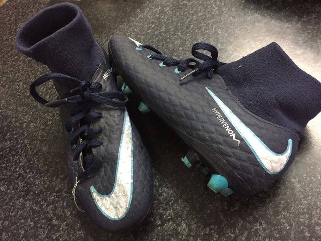 botas de futbol talla 35