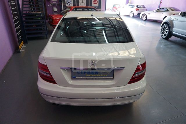 Genuine Mercedes C CLK Clase W203 W209 Facelift Halógeno Faros Plug V de cableado