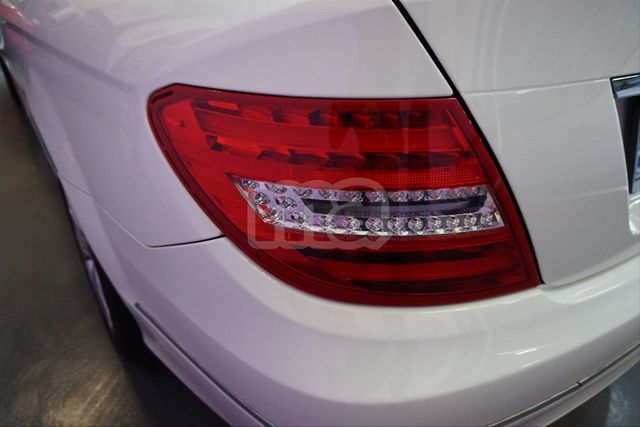 Genuine Mercedes C CLK Clase W203 W209 Facelift Halógeno Faros Plug V de cableado