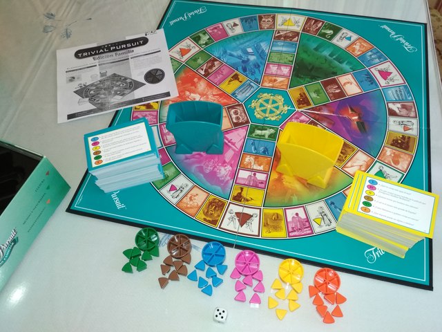 juego de trivial pursuit edición familiar