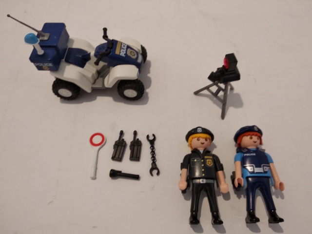 quad policia playmobil