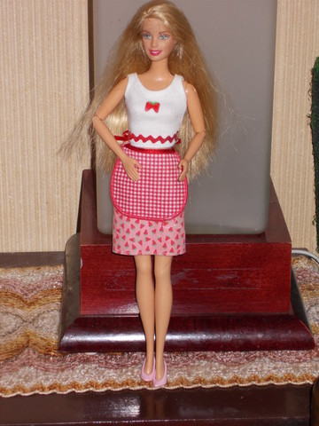 barbie repostera
