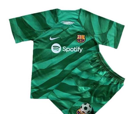 Milanuncios - Equipacion Barcelona niño