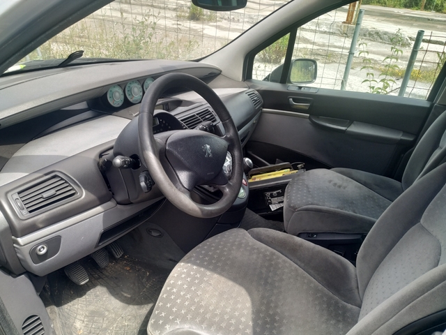 DESGUACE COMPLETO DE PEUGEOT 807 4HW - foto 6