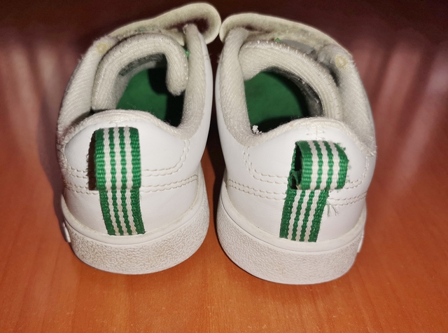 ZAPATILLAS ADIDAS NÚMERO 23 ZAPATILLAS ADIDAS NÚMERO 23