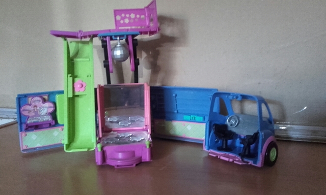 polly pocket caravana
