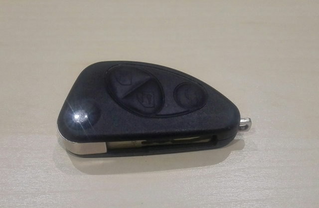 Custodia Protettiva Per Chiave Auto In Silicone A 2 3 Pulsanti Proteggi Supporto Per Guscio In Pelle Per Alfa Romeo Gt 147 156 166 JTD TS Portachiavi Remoto Pieghevole - Foto 6