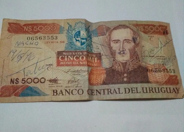 Mil Anuncios Com Billete 5000 Pesos Uruguayo 1980