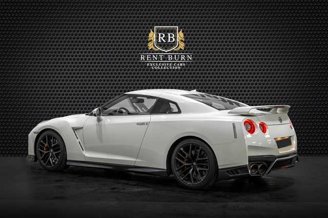 Nissan Gtr R35 Black Edition