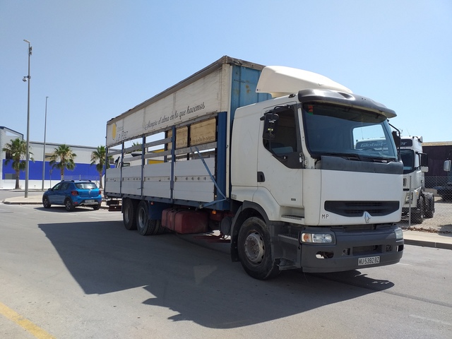 Renault premium 400
