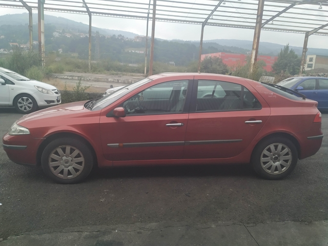 DESPIECE DE RENAULT LAGUNA II 1. 9 120CV - foto 2