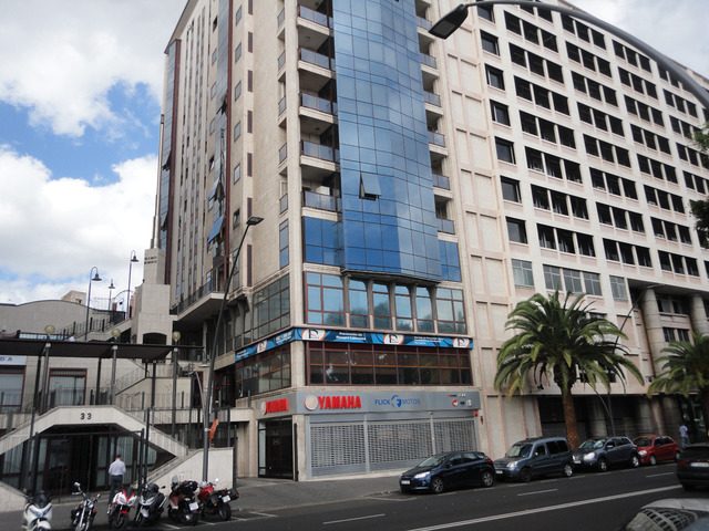 MIL Centro Ifara Avenida Francisco La Roche 33 en Santa