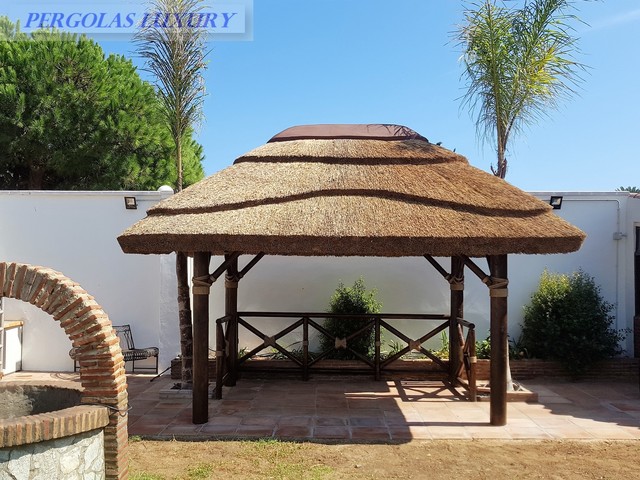 Pergolas de brezo