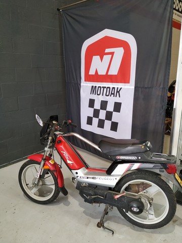 Moto del día: Derbi Variant Sport R espíritu RACER moto Moto del día: Derbi Variant Sport R espíritu RACER moto