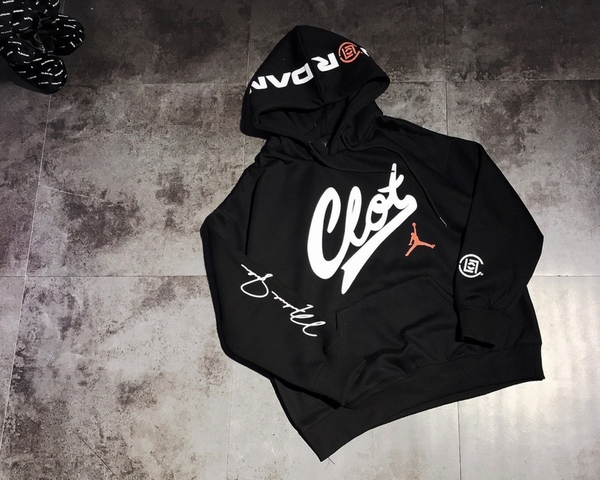 sudadera jordan con capucha