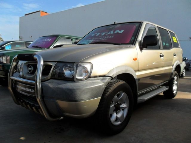 Nissan terrano elegance