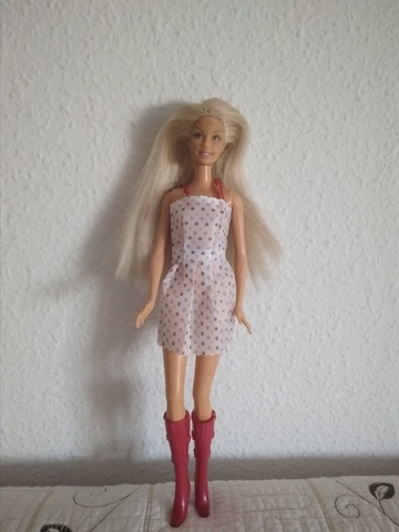 barbie con botas