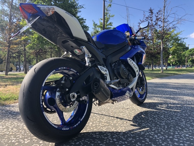 Suzuki gsxr 600 k8