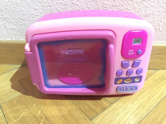 microondas de juguete