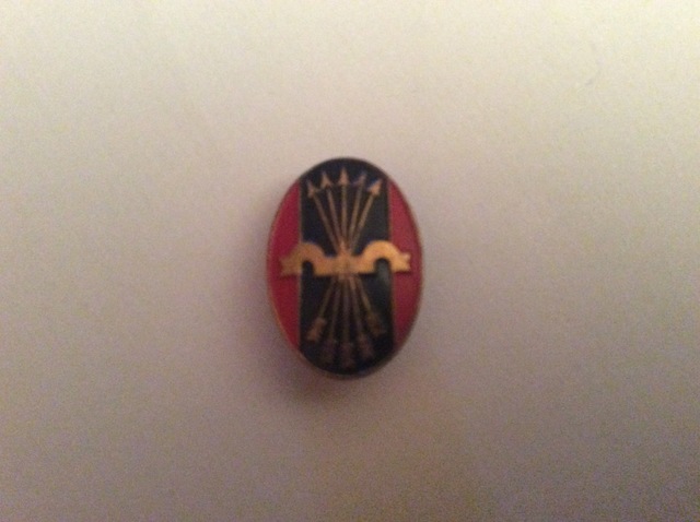 futbolista en Metal Esmalte Rojo Pin de Solapa Pin Insignia Corbata Deportes