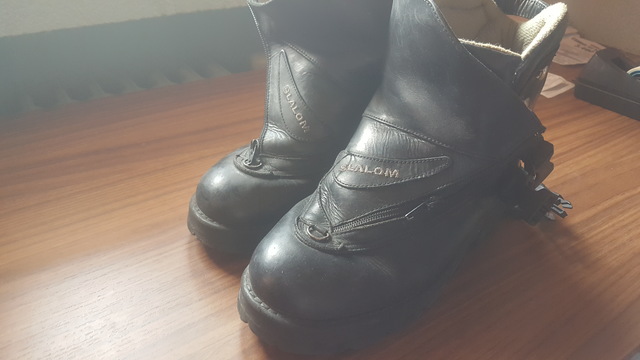 botas salomon negras