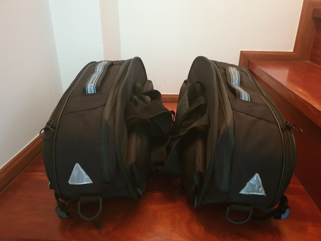 givi silver bag