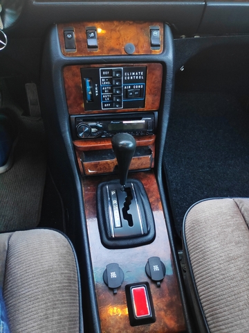 Mercedes w123 w123 Coupe 200 230 280 CE suelo chapa carrocería suelo delantera derecha