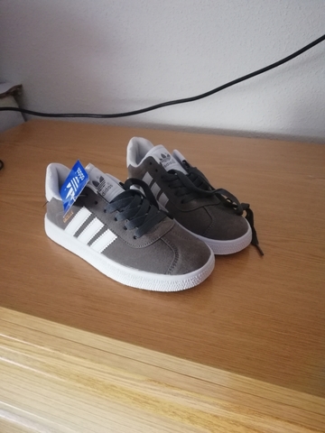 {keywor d} adidas gazelle niño 26