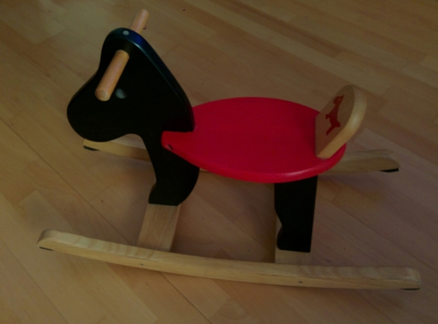 caballito madera ikea