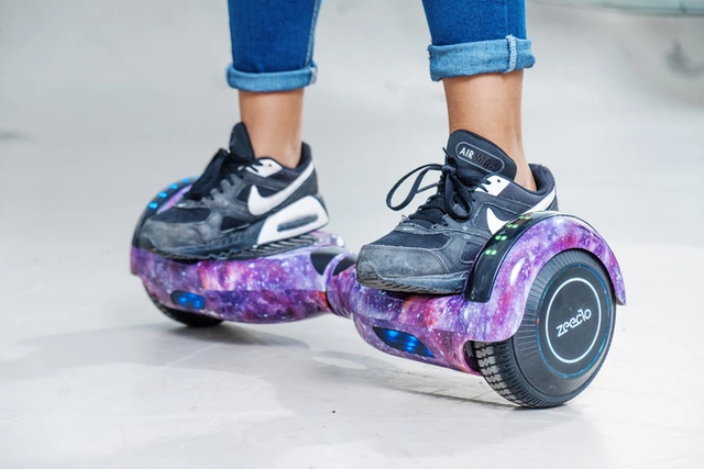 zeeclo hoverboard