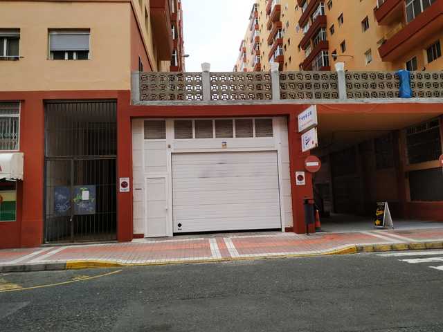 MIL ANUNCIOS.COM - Plaza garaje en calle paralela a Mesa y López C