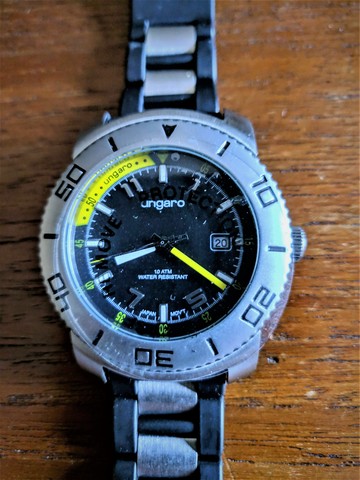 RELOJ UNGARO NUEVO A ESTRENAR RELOJ UNGARO NUEVO A ESTRENAR