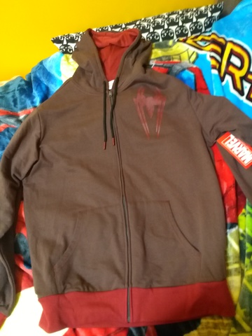 sudadera spiderman