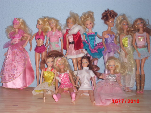 diferentes tipos de barbies