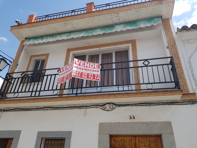 MIL Casa y piso para reformar en Hinojosa