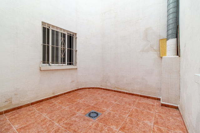 MIL ANUNCIOS.COM - El piso de dos dormitorios con garaje! Era