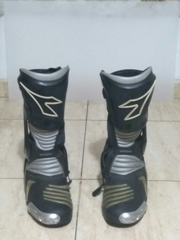 botas diadora