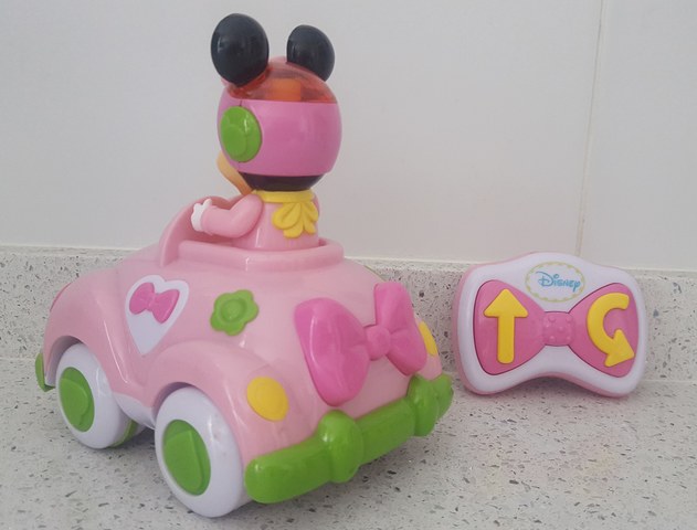 coche teledirigido minnie mouse