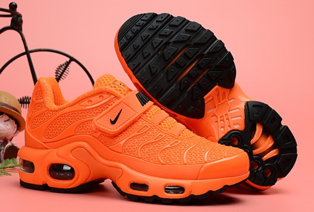 nike vapormax plus tn