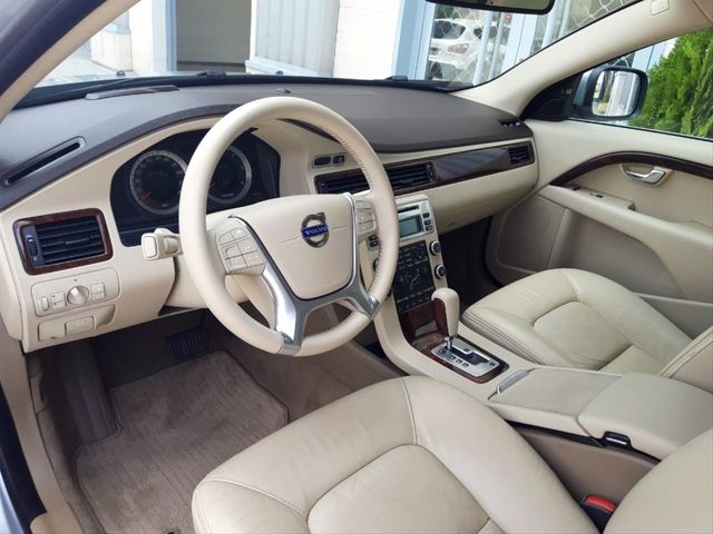06- PREMIUM BEIGE LEATHER LOOK SEAT COVERS Volvo S80 AWD
