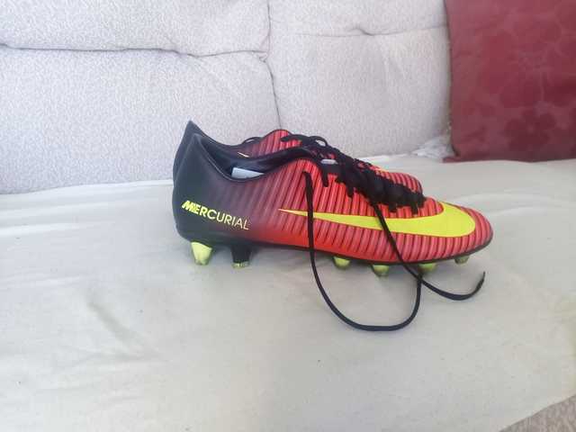 botas de soccer nike