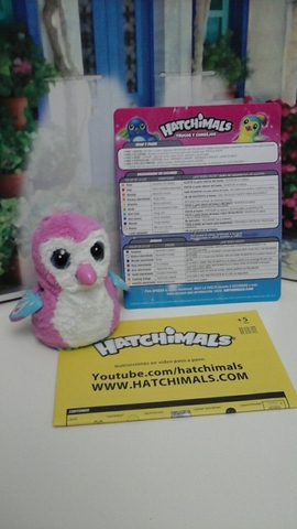 hatchimals pinguino