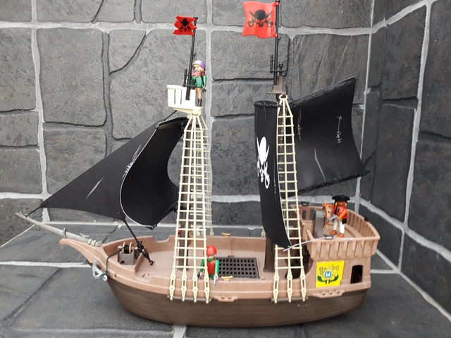 barco pirata juguete playmobil